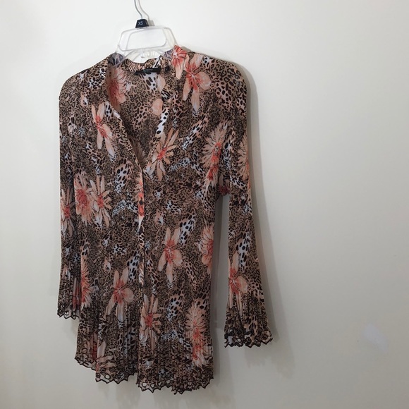 Floral top - Picture 3 of 8